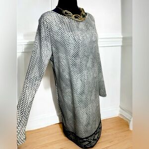 Brand: Michael Kors, stretch dress, size: S/L, color: white with black